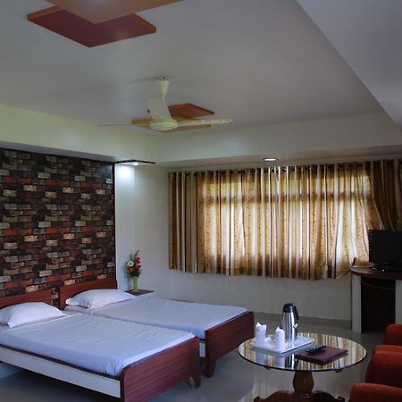 Hotel Grand Arjun Rāipur Esterno foto