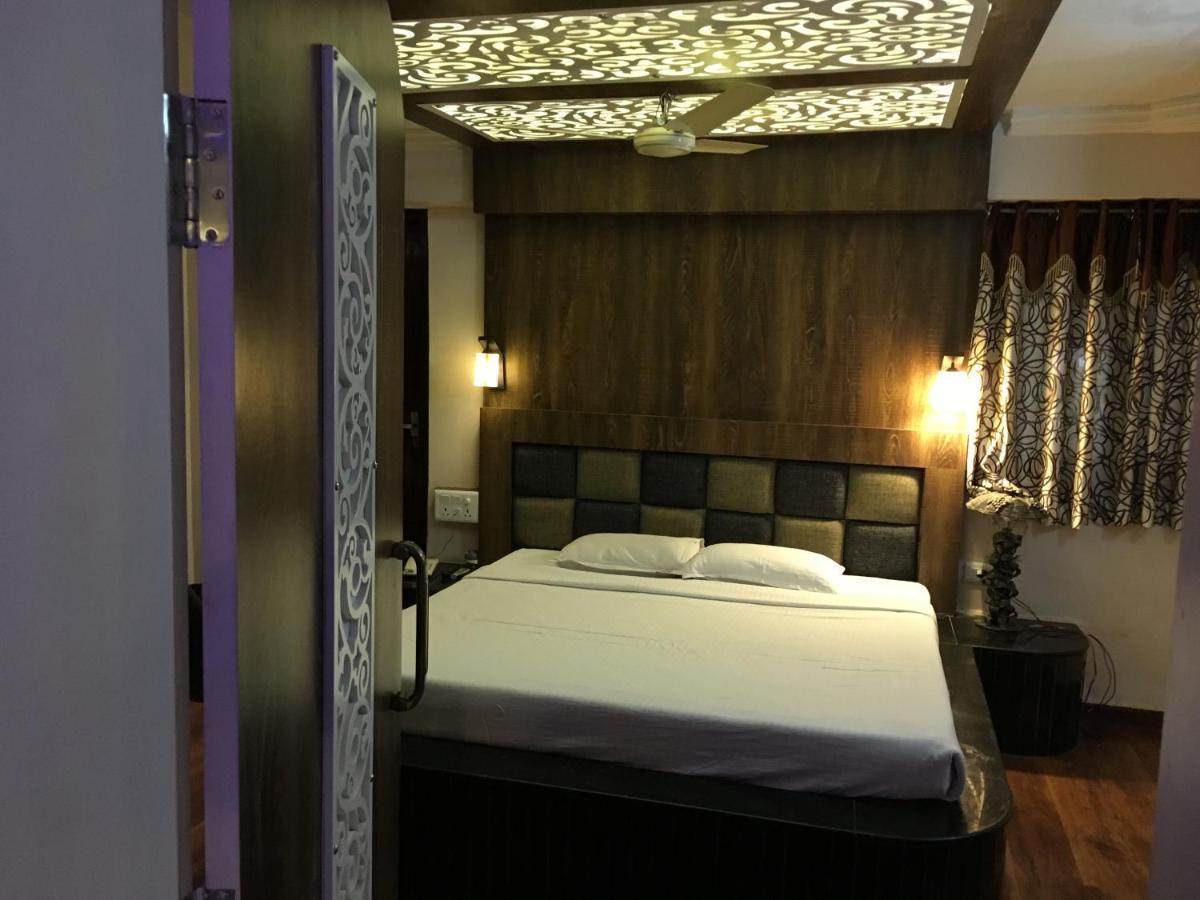 Hotel Grand Arjun Rāipur Esterno foto