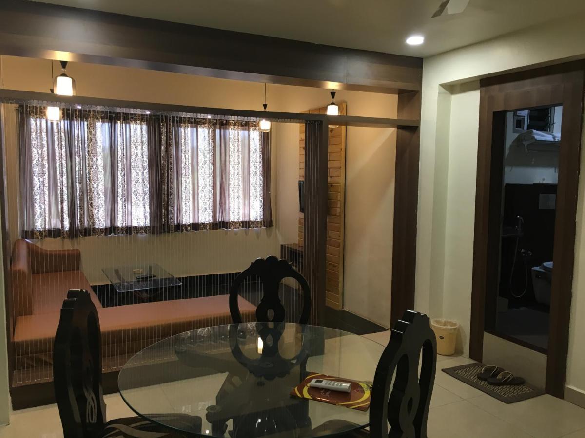 Hotel Grand Arjun Rāipur Esterno foto
