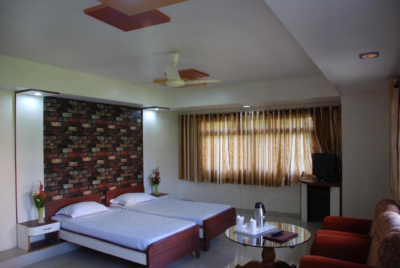 Hotel Grand Arjun Rāipur Esterno foto