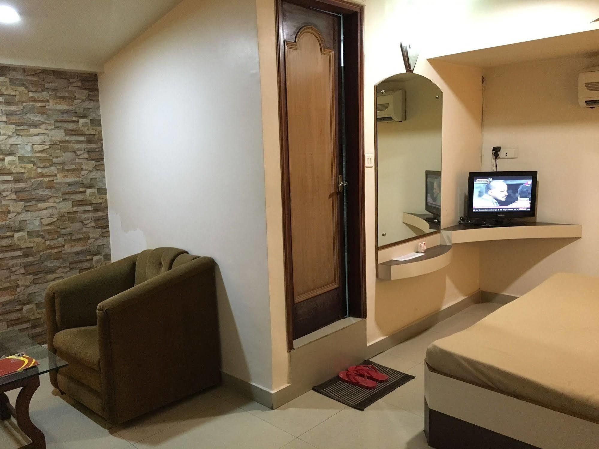 Hotel Grand Arjun Rāipur Esterno foto